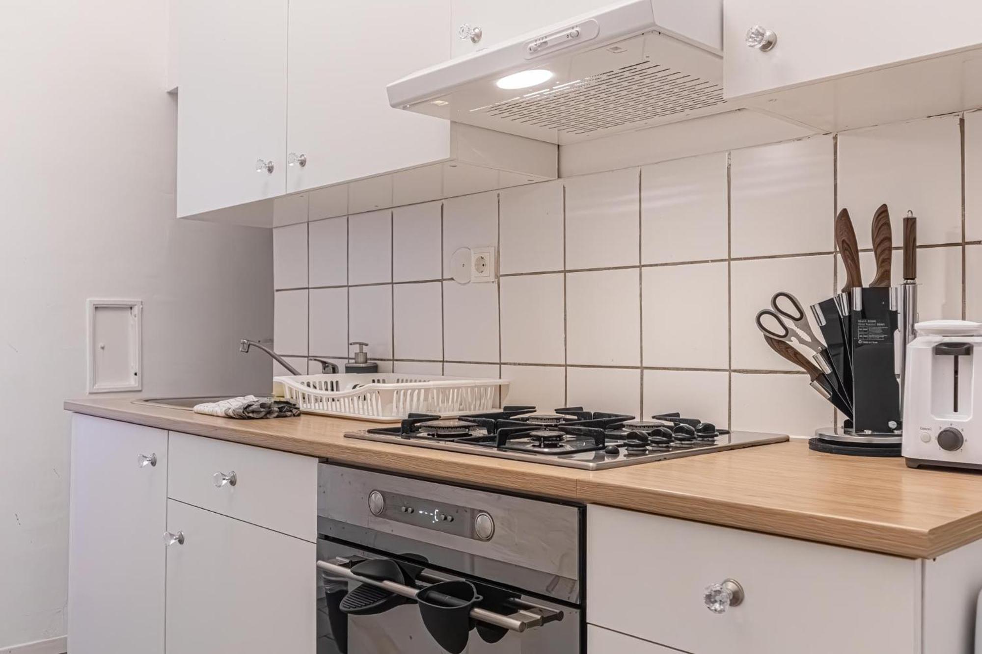 Appartement Budget-Friendly 2Br Apt With Great Location à Vienne Extérieur photo