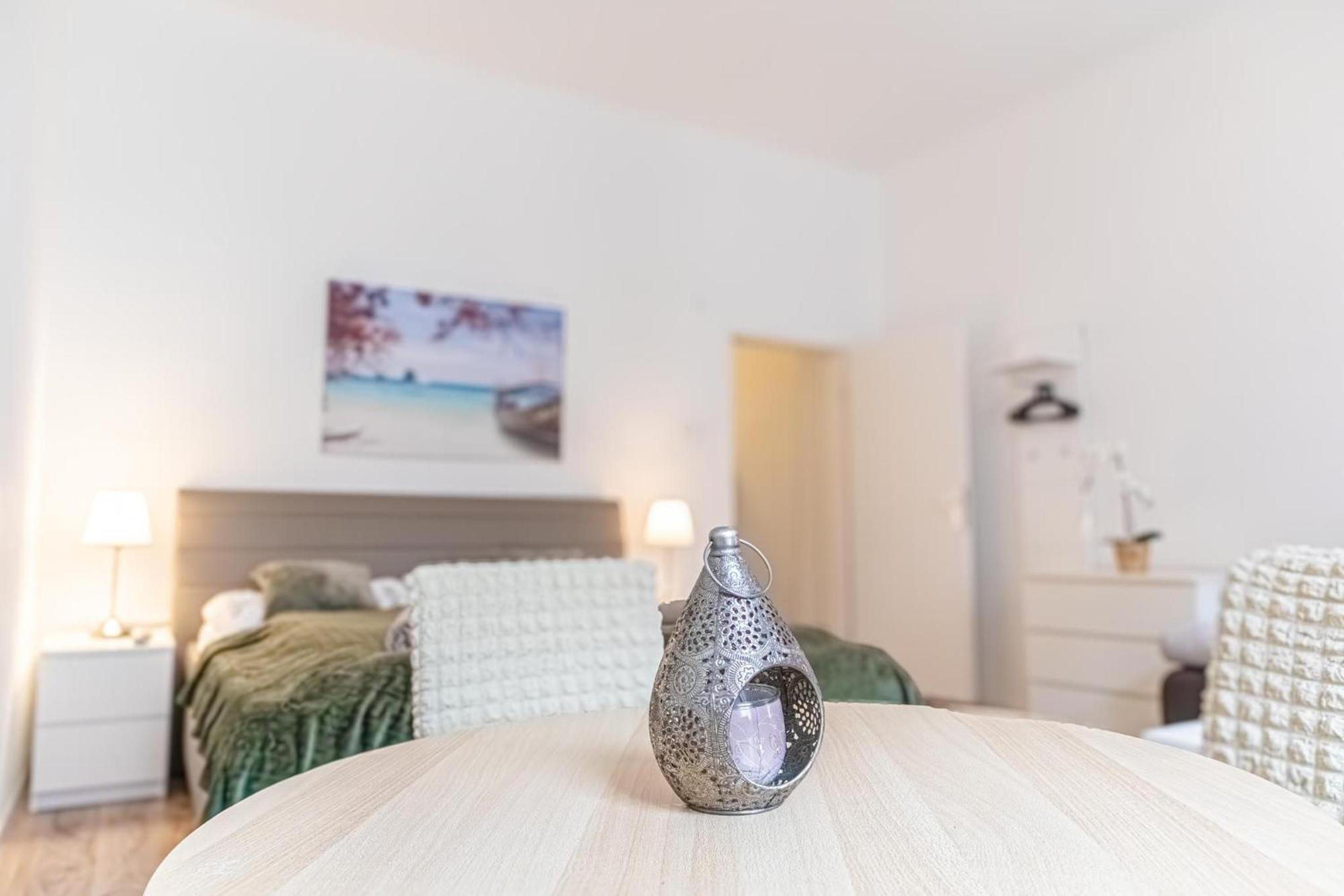 Appartement Budget-Friendly 2Br Apt With Great Location à Vienne Extérieur photo